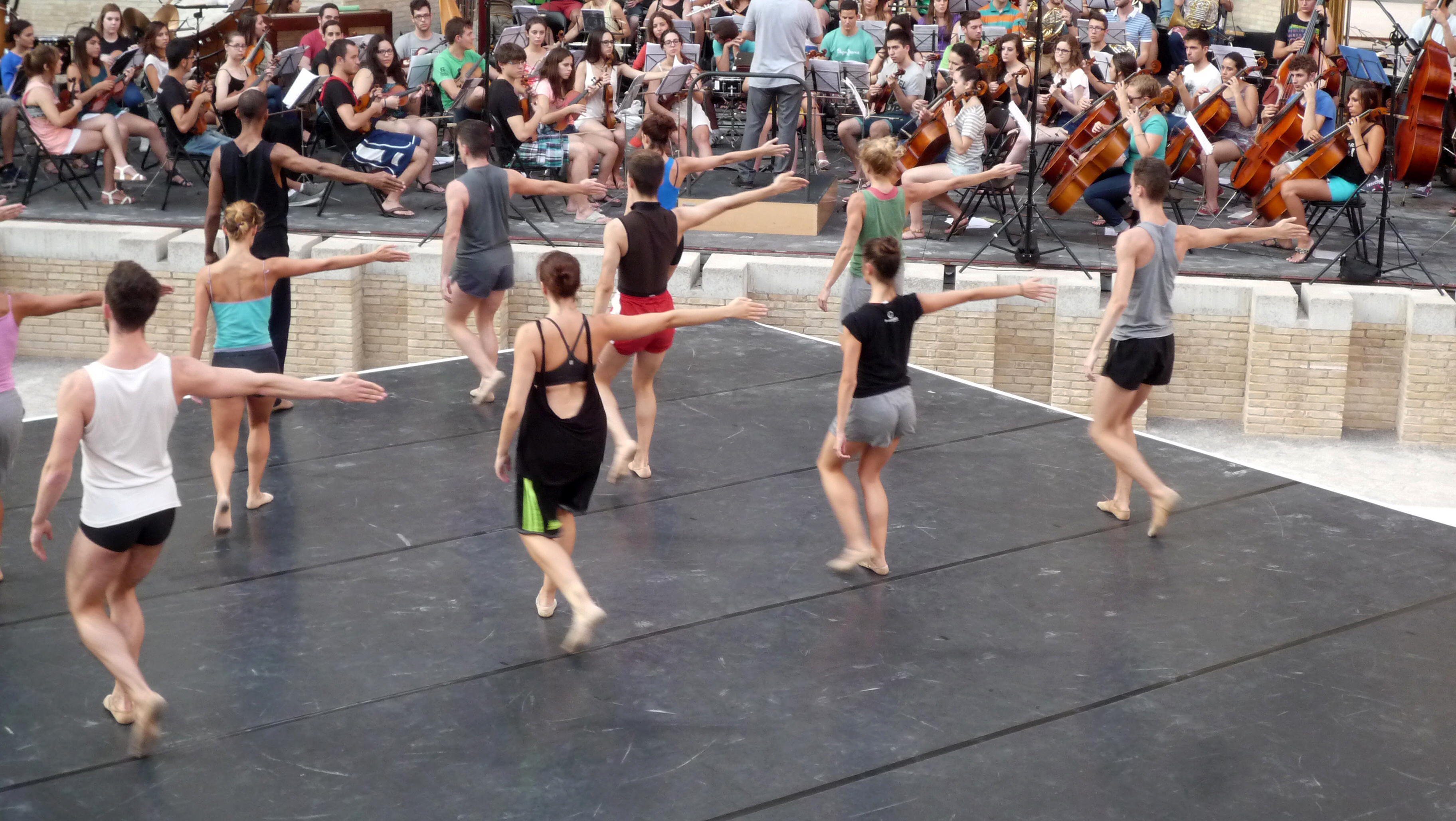 El Institut Valencià de Cultura convoca pruebas de selección para la Joven Compañía de Danza