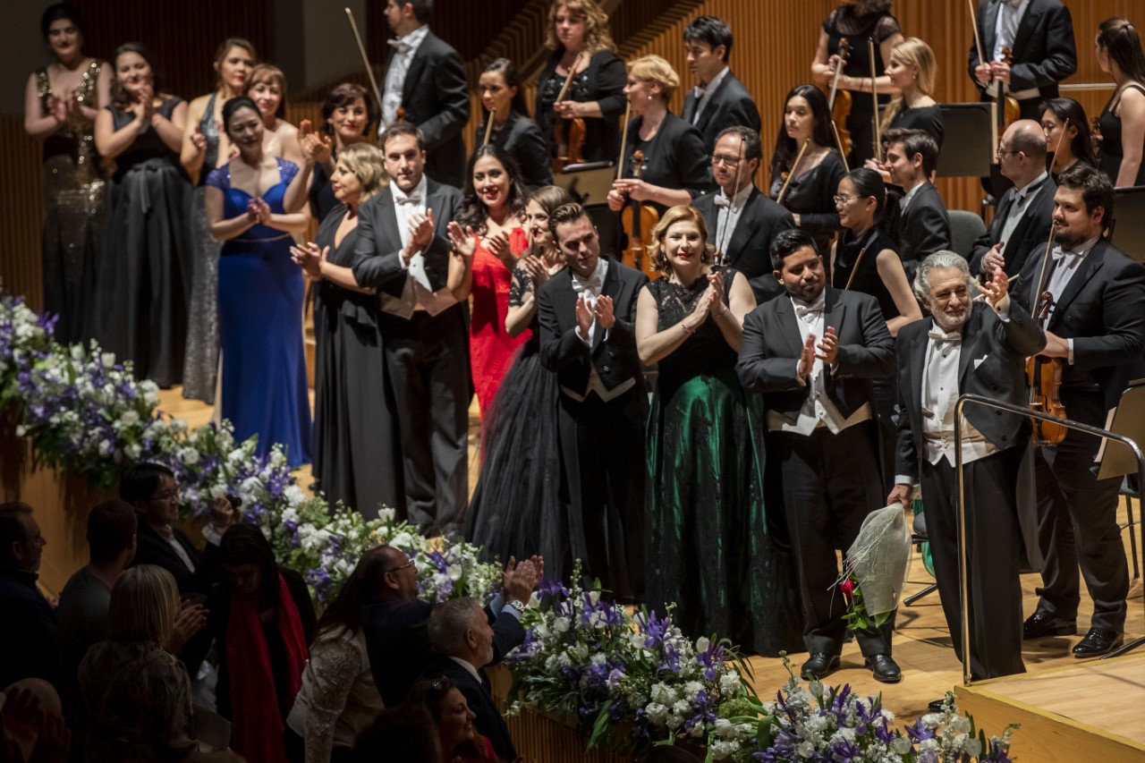 Plácido Domingo celebra en Les Arts los diez años de su Centro de Perfeccionamiento