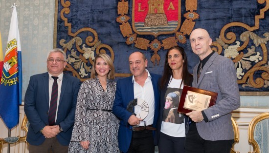 La autora alicantina Josi Alvarado gana el I Premio SGAE de Teatro ‘Ana Diosdado’