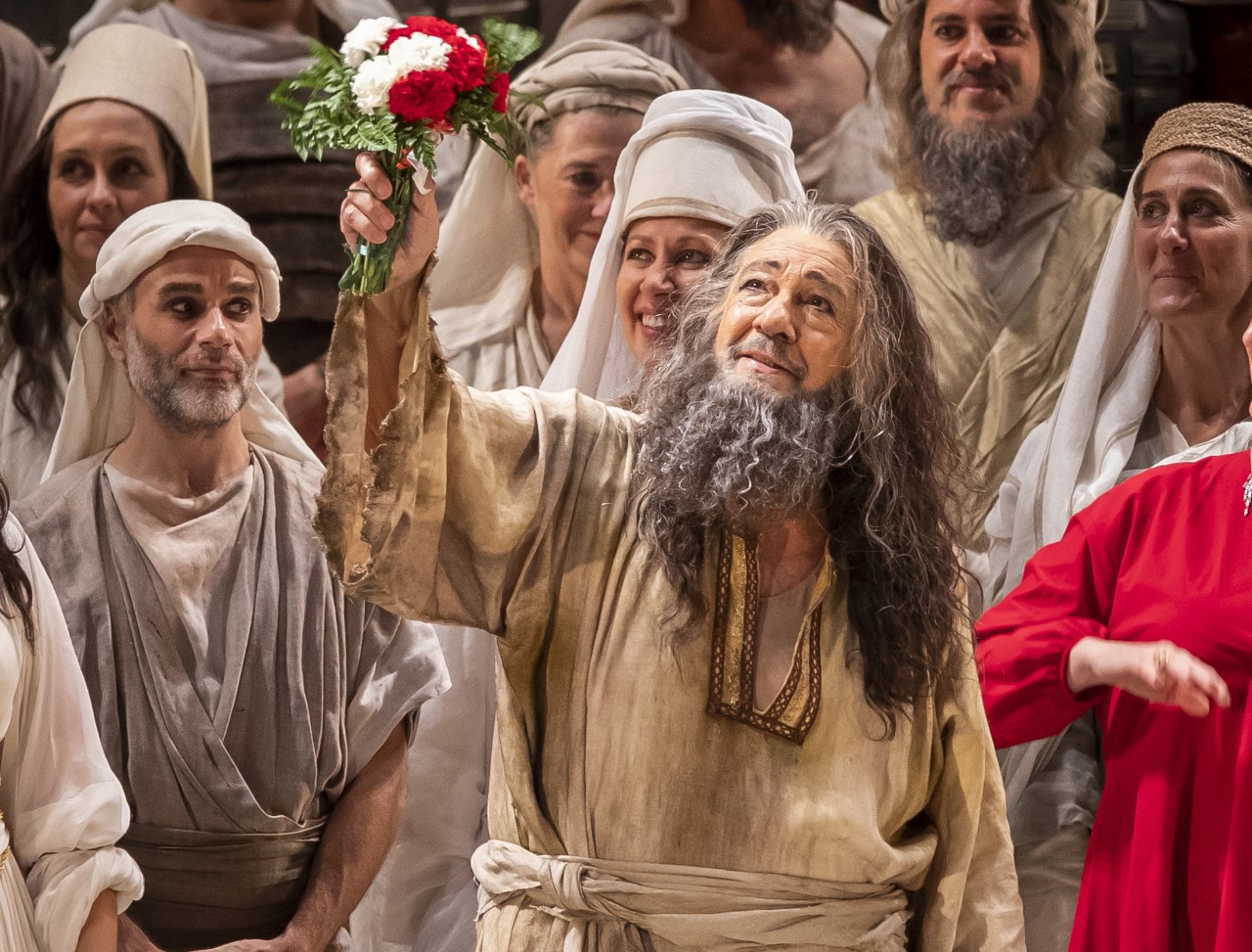 Les  Arts  estrena “Nabucco” con Plácido Doming