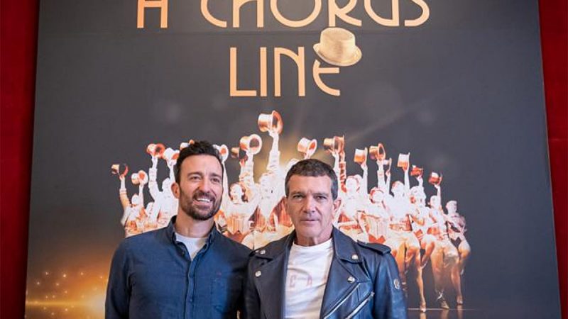 Antonio Banderas y Pablo Puyol presentan “A Chorus Line” en Barcelona