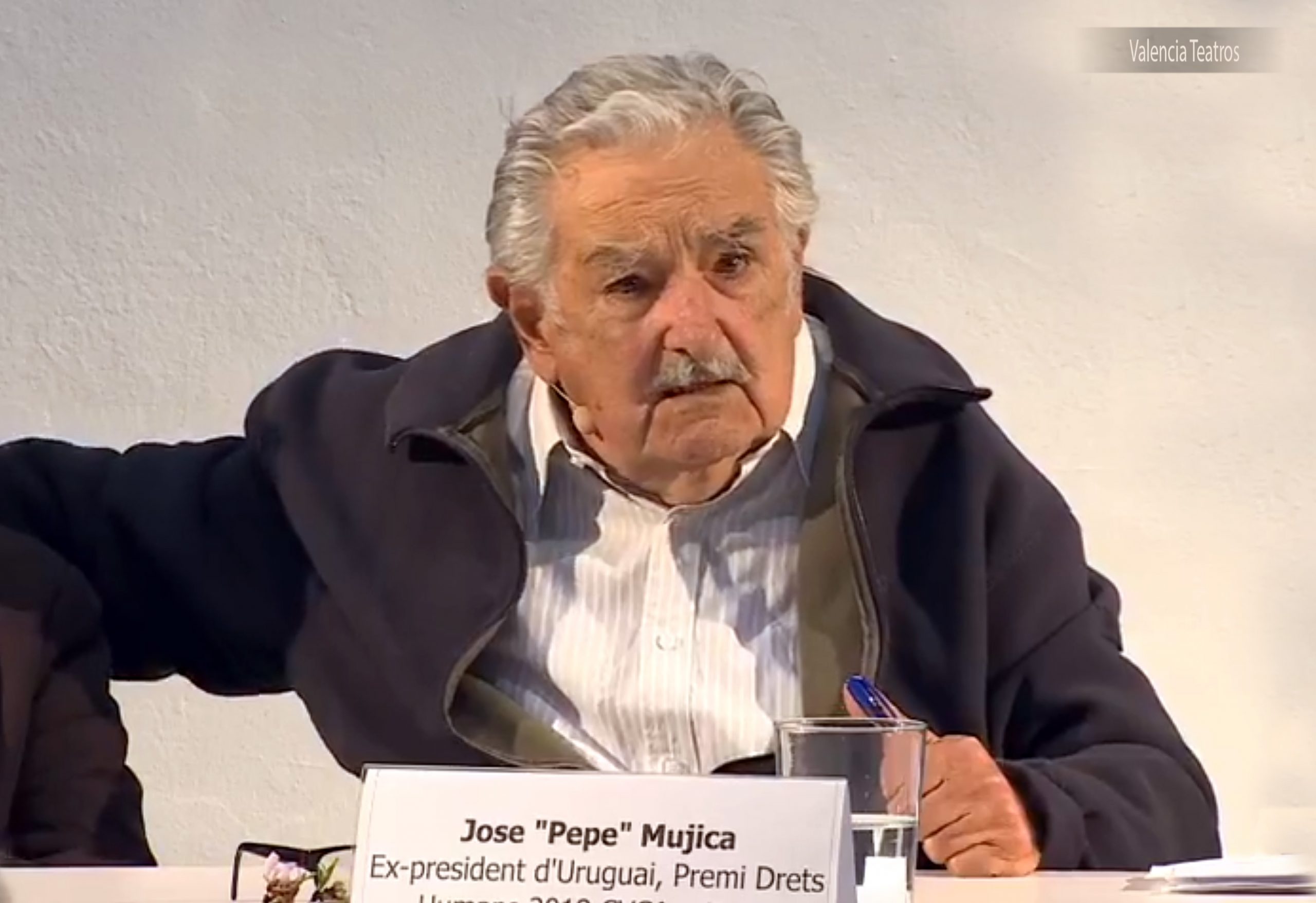 Pepe Mujica desborda Valencia