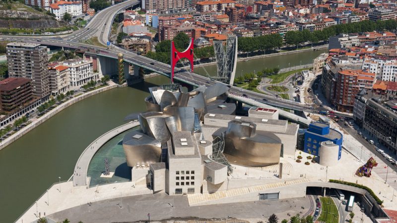 Bilbao inyectará 10 millones en un plan de emergencia para el empleo y la cultura