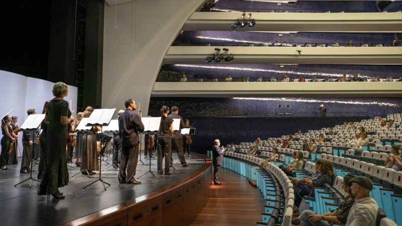 Les Arts dedica el concierto inaugural del ciclo ‘Torna a Les Arts’ al personal sanitario