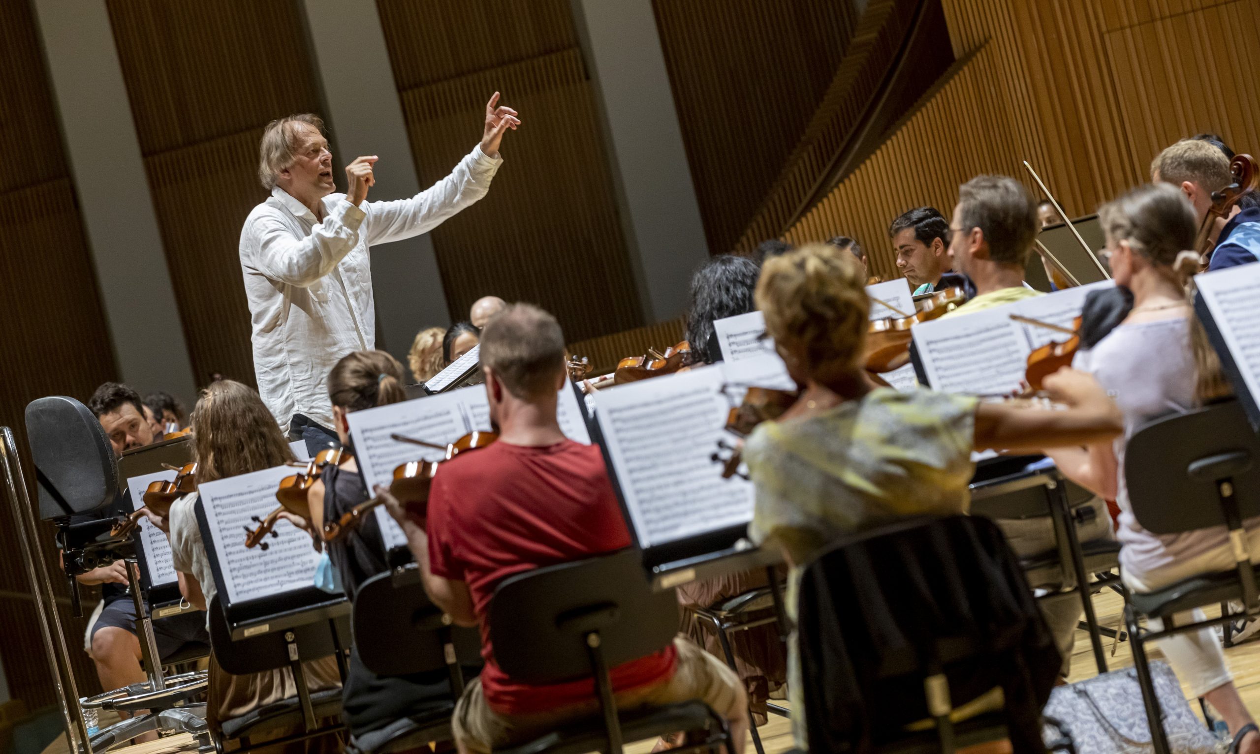 La Orquestra de la Comunitat Valenciana ofrece su primer concierto sinfónico en la nueva normalidad