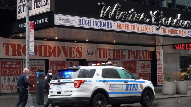 Muere un tramoyista al caer de un andamio dentro del Winter Garden Theatre