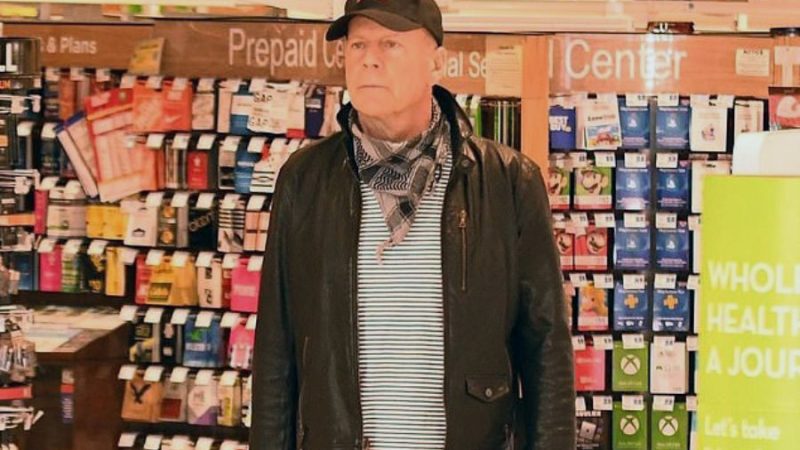 El ‘día de furia’ de Bruce Willis: expulsado de una farmacia por negarse a llevar mascarilla