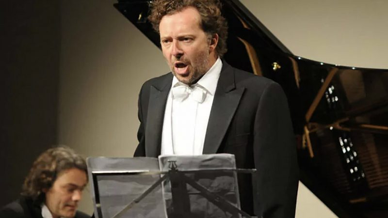 El barítono Christian Gerhaher interpreta obras de Schumann y Debussy en su debut en Les Arts