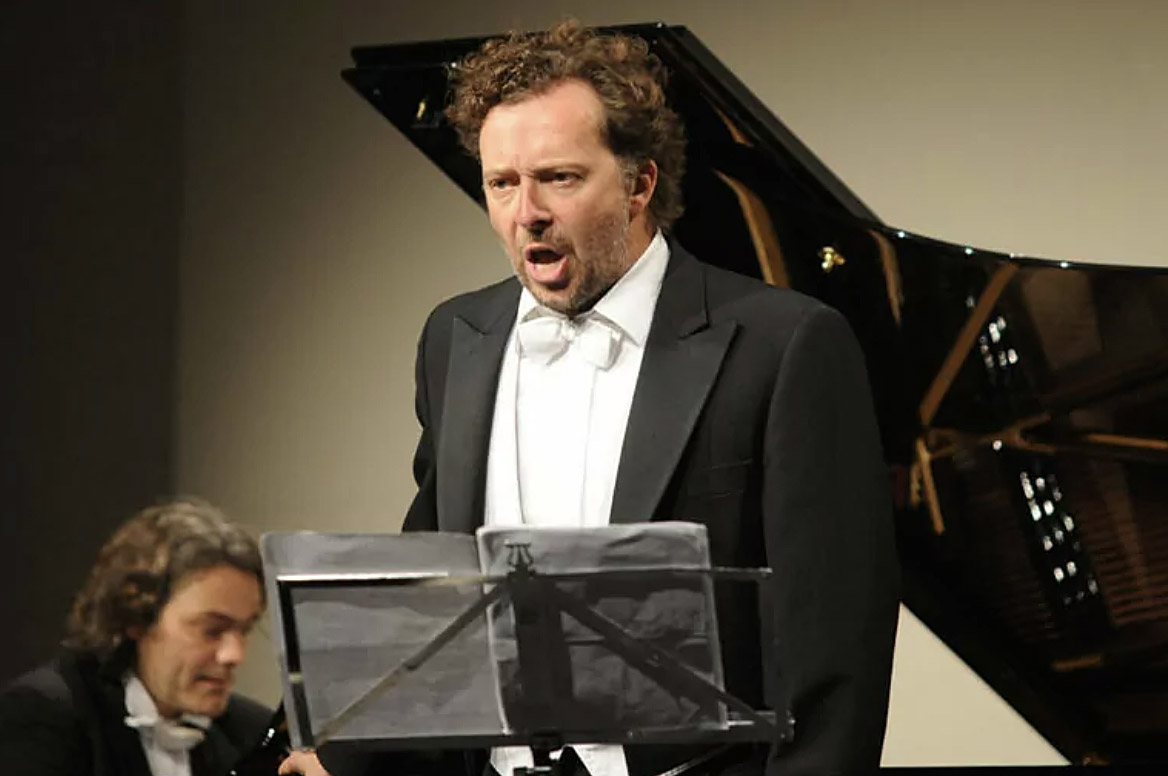 El barítono Christian Gerhaher interpreta obras de Schumann y Debussy en su debut en Les Arts