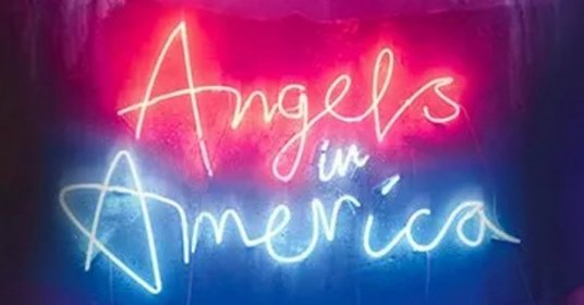 ANGELS IN AMERICA, protagonizada por Nathan Lane y Andrew Garfield, ahora en streaming en National Theatre At Home
