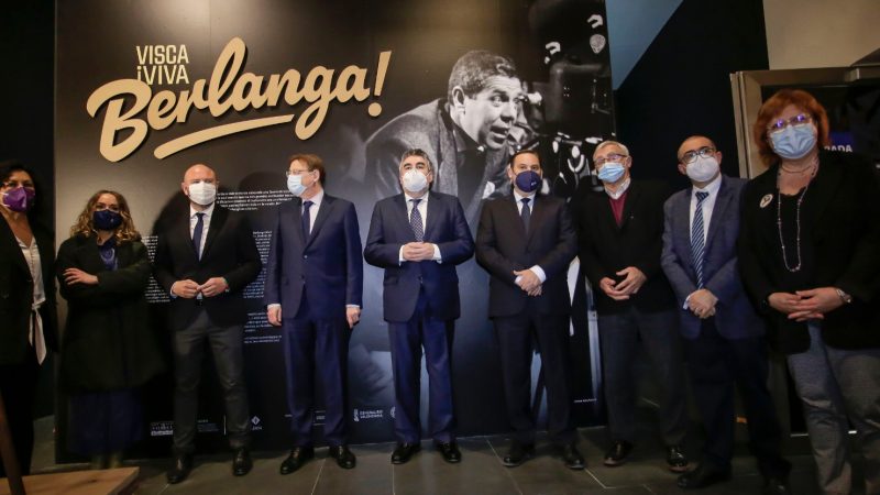 Los ministros Uribes y Ábalos visitan la muestra sobre Berlanga con la que Diputación abre el año del cineasta valenciano