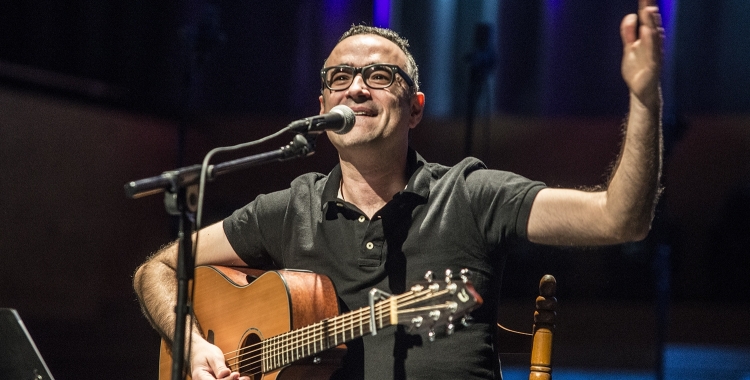 Xavi Sarrià en concierto en el Teatro Principal de Valencia