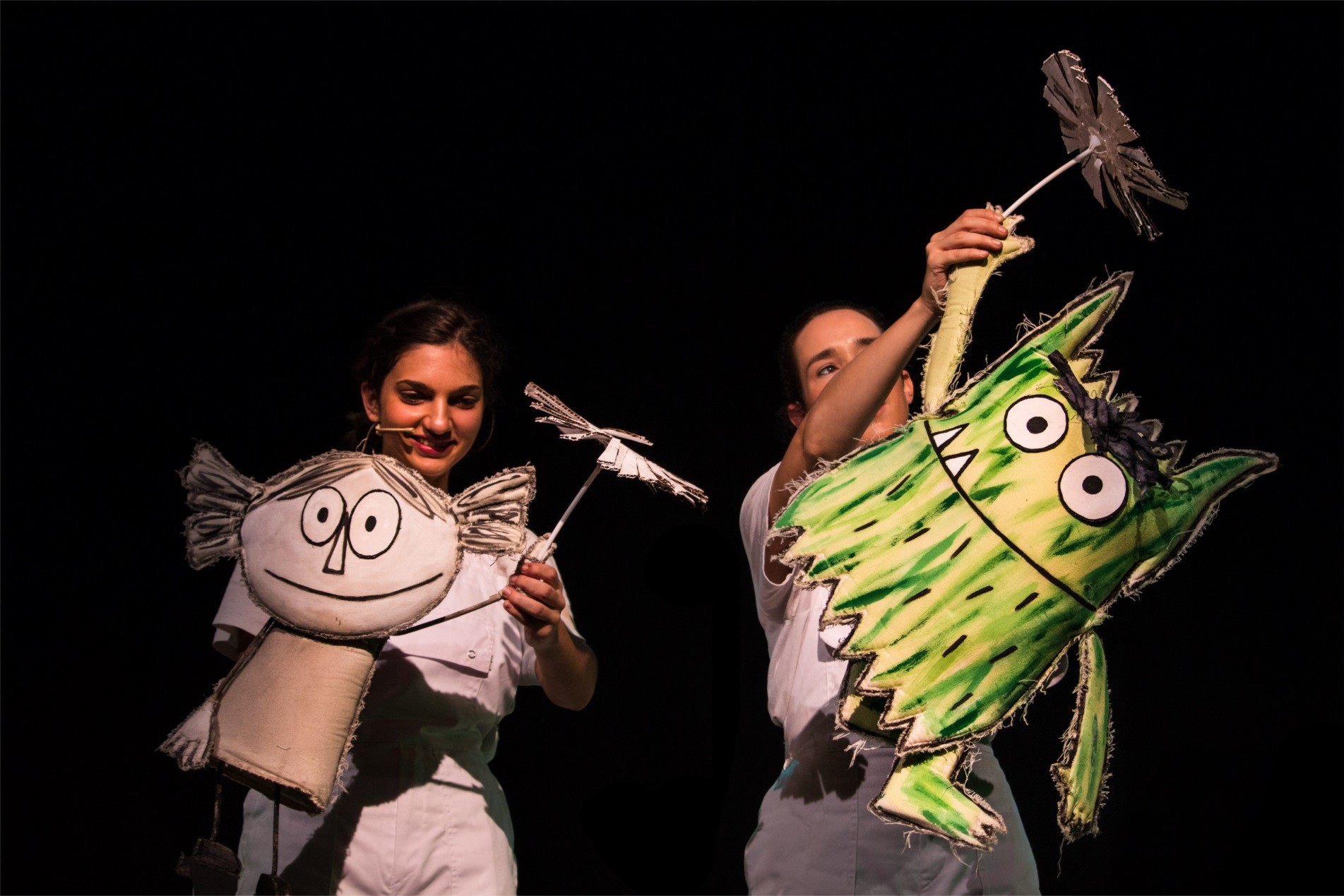 La Sala L’Horta invita a niños y niñas a conocer el lenguaje de las emociones con la adaptación teatral de “El Monstre de Colors”