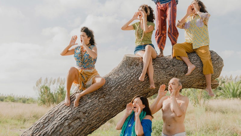 Hongaresa de Teatre entrecruza los mitos literarios del rey de los monos y El Quijote en El último Tarzán