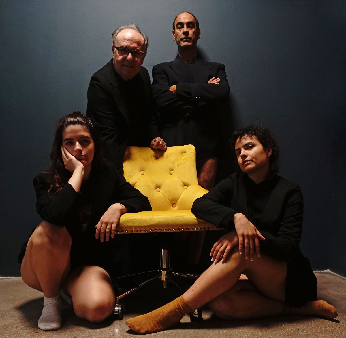 OK BOOMER. AQUEST SISTEMA NO EM PROTEGEIX – Teatro Círculo