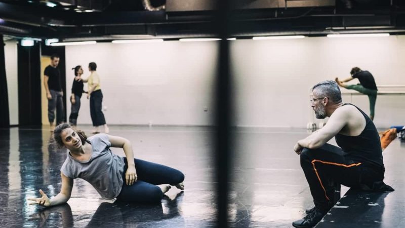 El coreógrafo israelí Yoram Karmi imparte un taller en Espai LaGranja