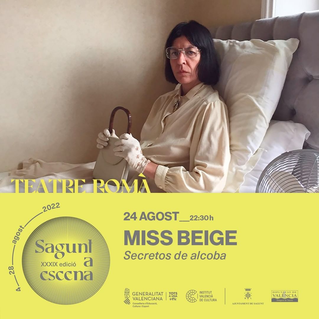 Miss Beige comparte sus secretos de alcoba con la audiencia del Teatro Romano de Sagunto