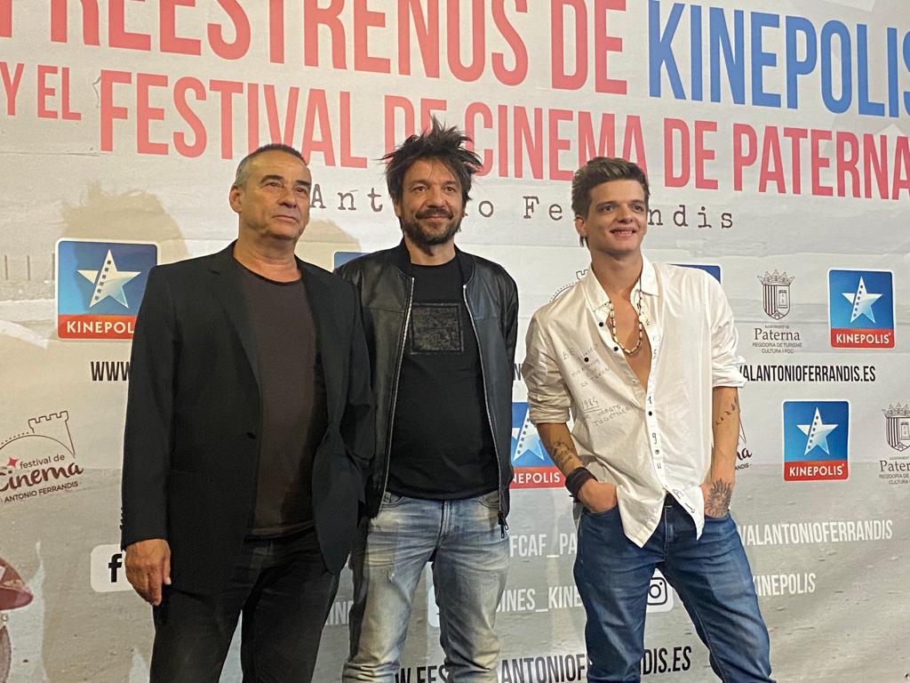 EDUARD FERNÁNDEZ Y ORIOL PAULO PRESENTAN EN VALENCIA “LOS RENGLONES TORCIDOS DE DIOS”, UNA PELÍCULA “QUE NUNCA QUIERES QUE TERMINE”