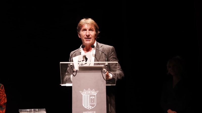 ANTONIO DE LA TORRE RECOGE EL PREMIO ESPECIAL DEL FESTIVAL DE CINE DE PATERNA