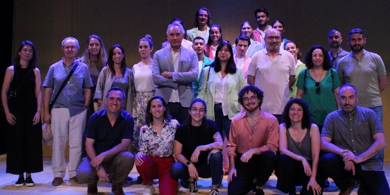 La Federación de Teatro Universitario premia la Escena Erasmus de la Universitat de València y la Diputación