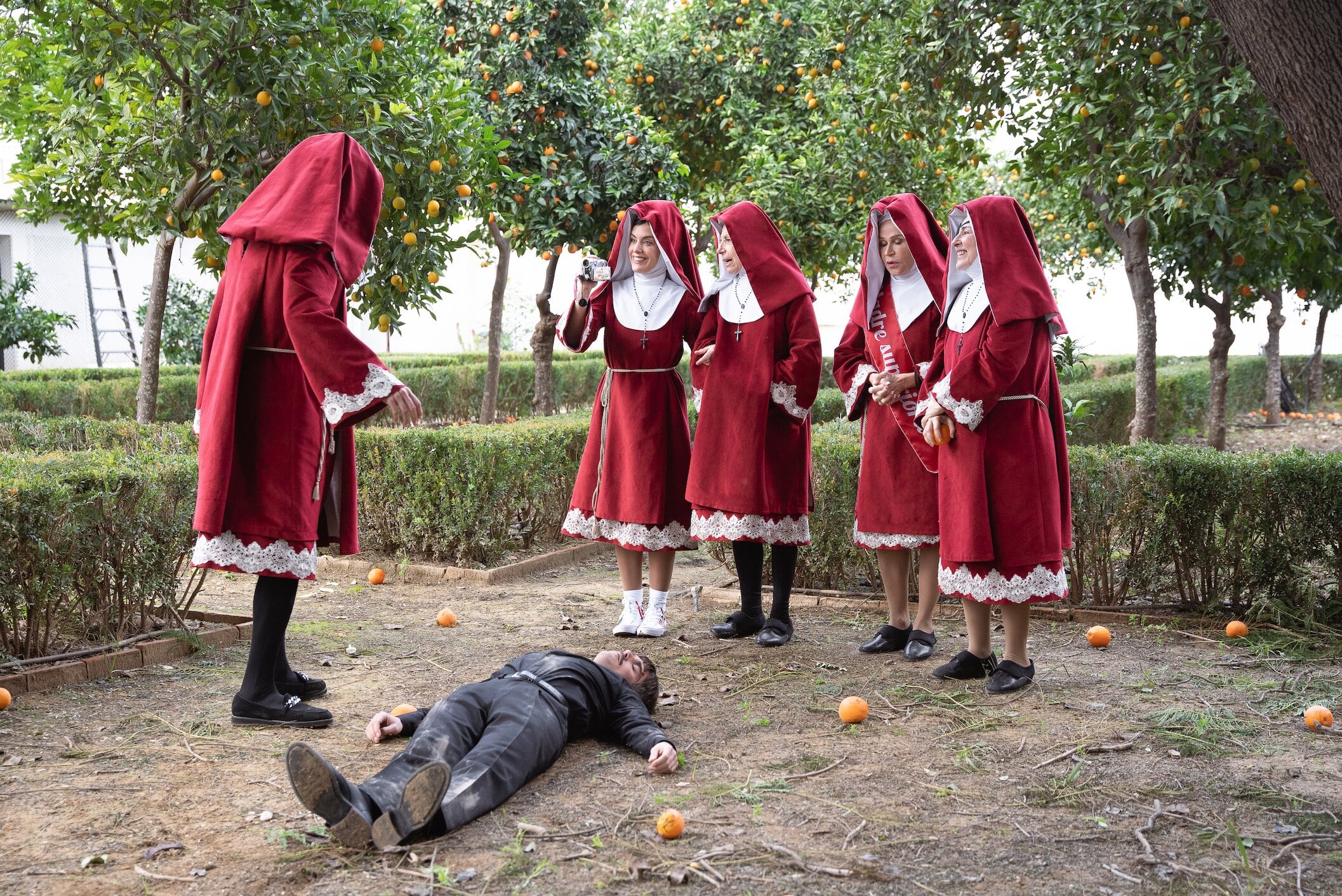 PRIMERAS IMÁGENES DE ‘LA REINA DEL CONVENTO’