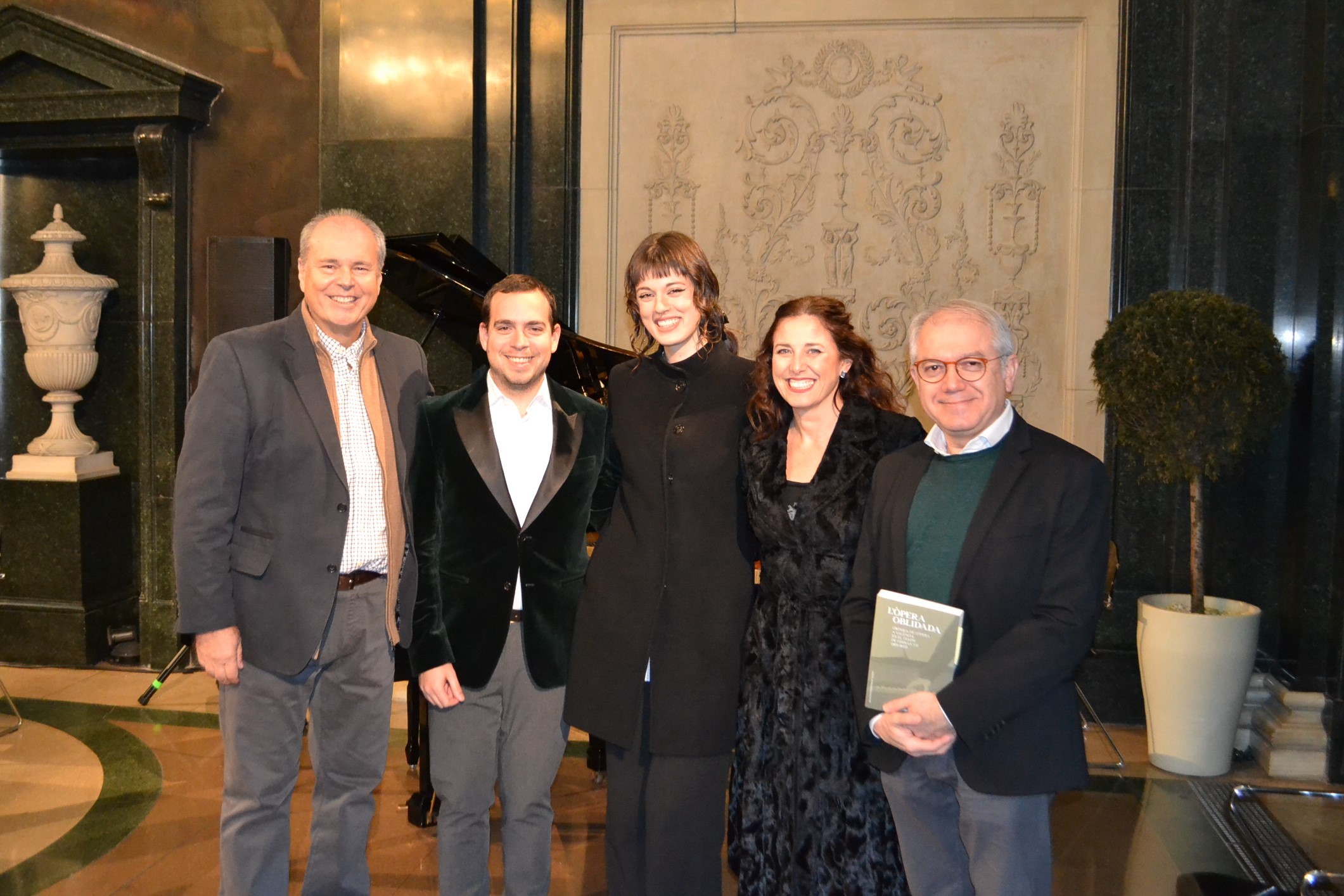 Presentación del libro ‘L’òpera oblidada’ publicada por el IVC