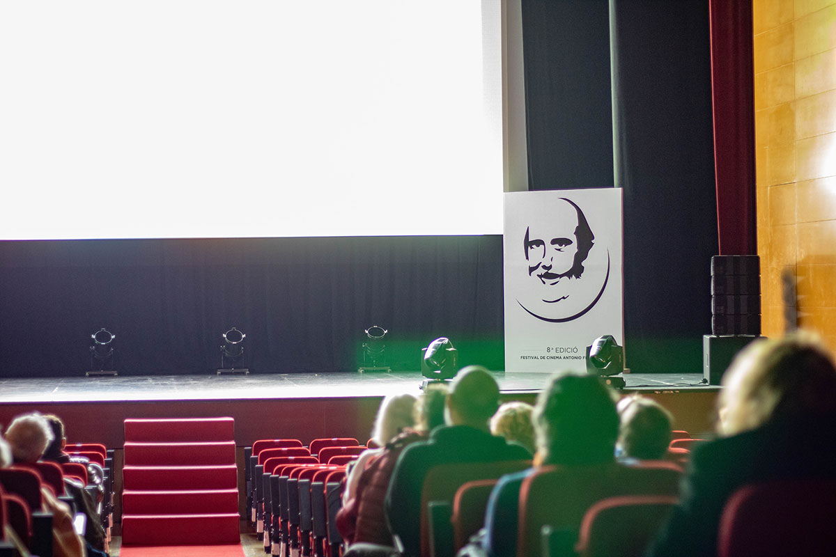 EL GRAN TEATRE ANTONIO FERRANDIS INAUGURA SU OCTAVO FESTIVAL DE CINE EN HOMENAJE AL NACIMIENTO DEL ACTOR