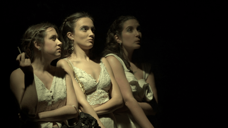 El Teatre Micalet estrena ‘Cristina’, la creación de tres actrices jóvenes sobre el miedo a envejecer
