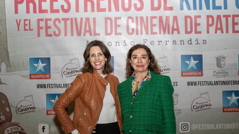 Marta González de Vega: “De caperucita a loba es autobiográfica, habla de mi propia historia y de la de mis amigas”