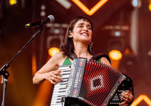 JULIETA VENEGAS Y ATERCIOPELADOS ENCABEZAN EL CARTEL DE LA PRIMERA EDICIÓN TIERRA BOBAL FEST