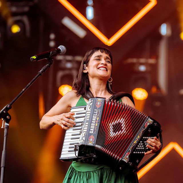 JULIETA VENEGAS Y ATERCIOPELADOS ENCABEZAN EL CARTEL DE LA PRIMERA EDICIÓN TIERRA BOBAL FEST