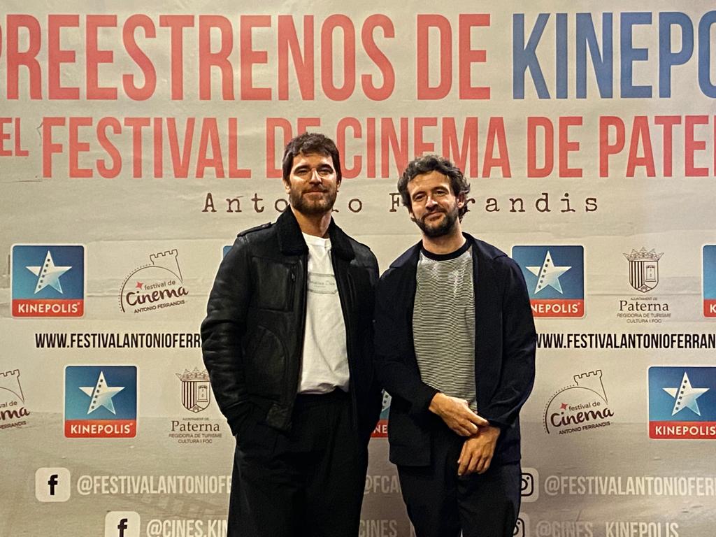 DIEGO MARTÍN Y ALFONSO BASSAVE PRESENTAN EN VALENCIA “EL FAVOR”, UNA COMEDIA REPLETA DE GIROS Y PULLAS A LA CLASE ADINERADA