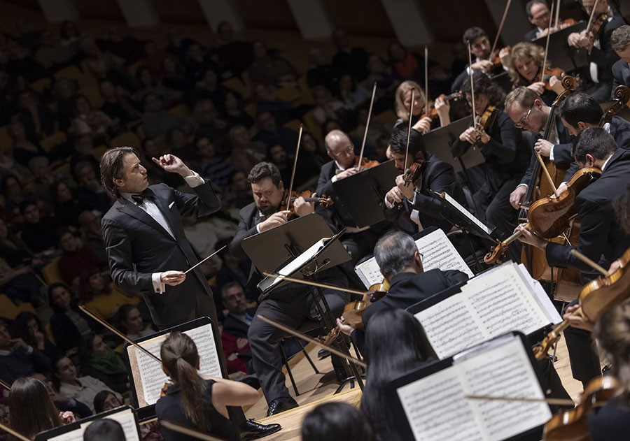Gustavo Gimeno dirige Mahler y Sibelius con la Orquestra de la Comunitat Valenciana en Valencia, Alicante y Castellón