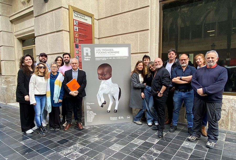 El Institut Valencià de Cultura presenta su última producción propia ‘Les Troianes. Fucking Nowhere’