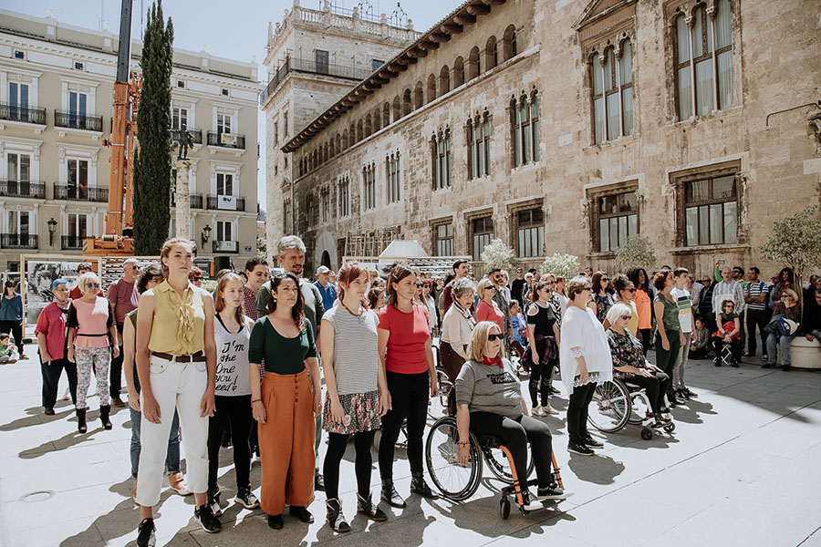 El coreógrafo Sadeck Waff busca a bailarines en Valencia para la creación de la pieza inaugural del Festival 10 Sentidos 2024