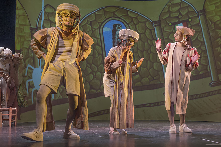 La compañía Bambalina Teatro Practicable estrena en Valencia, ‘CURIAL Y GÜELFA’