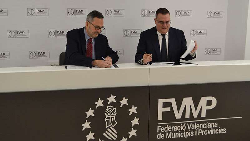 El IVC y la FVMP firman el convenio de renovación del Circuit Cultural Valencià