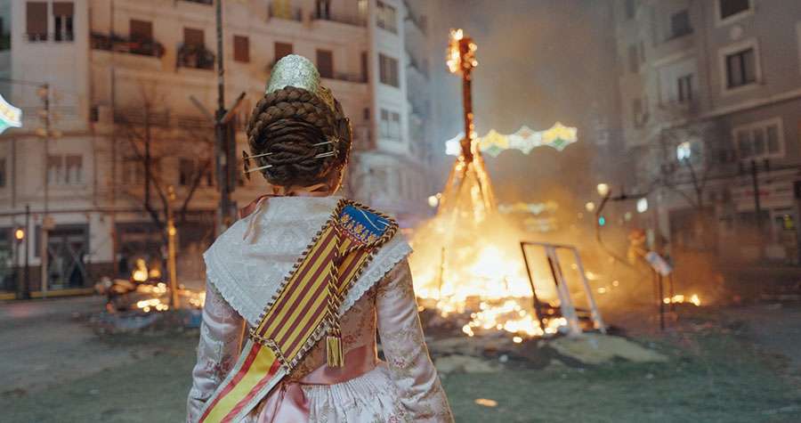 DocsValència 2025 presenta su selección oficial: Paco Rabanne, Fallas y fútbol en competición