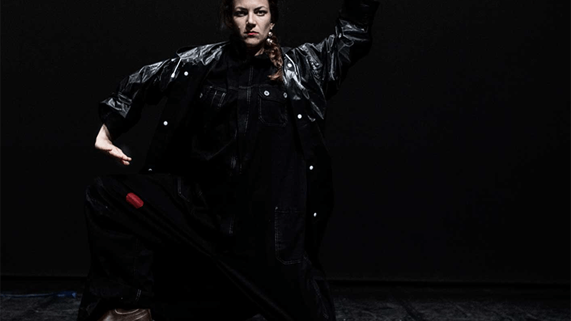 Festival 10 Sentidos presenta “Il Terzo Reich” de Romeo Castellucci: una experiencia inmersiva que desafía los límites de la percepción y el lenguaje