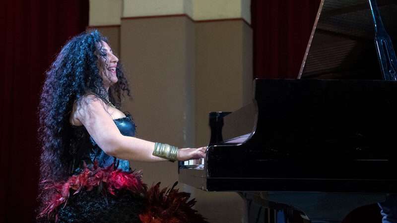 La Asociación Cultural Somos Anti Xenofobia celebra su 20º aniversario en el Teatro Chapí