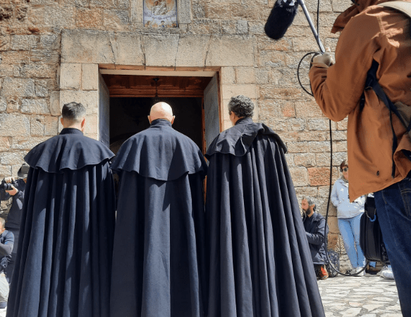 El Institut Valencià de Cultura graba los cantos de los Peregrinos de Les Useres para garantizar su conservación
