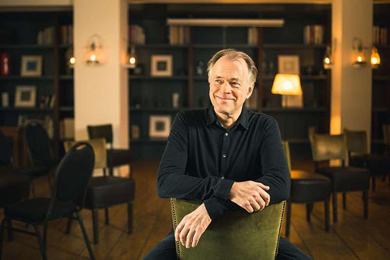 El prestigioso director Thomas Hengelbrock ofrece obras de Schubert y Brahms con la Orquestra de la Comunitat Valenciana en Valencia y Castellón