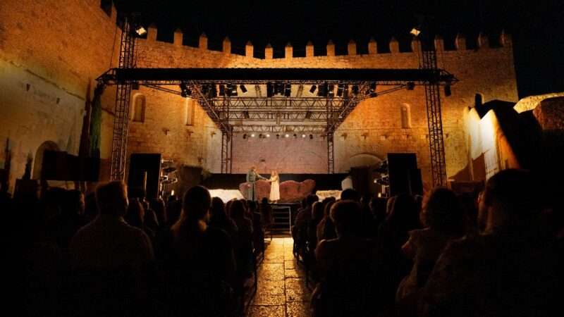 Humor, esperpento valleinclanesco y carnaval gaditano en la segunda semana del XXVIII Festival de Teatro Clásico Castillo de Peñíscola