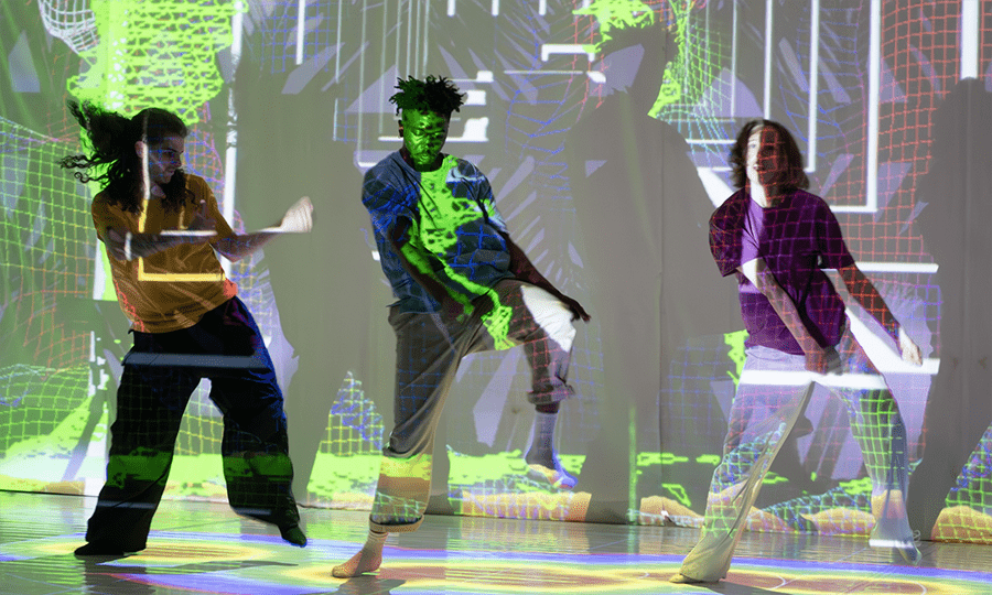 Espai LaGranja explora la fusión de danza, performance y tecnología interactiva en un taller online gratuito