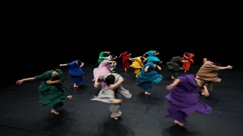 Sagunt a Escena invita al trance a través del gesto repetido de la compañía Tao Dance Theater