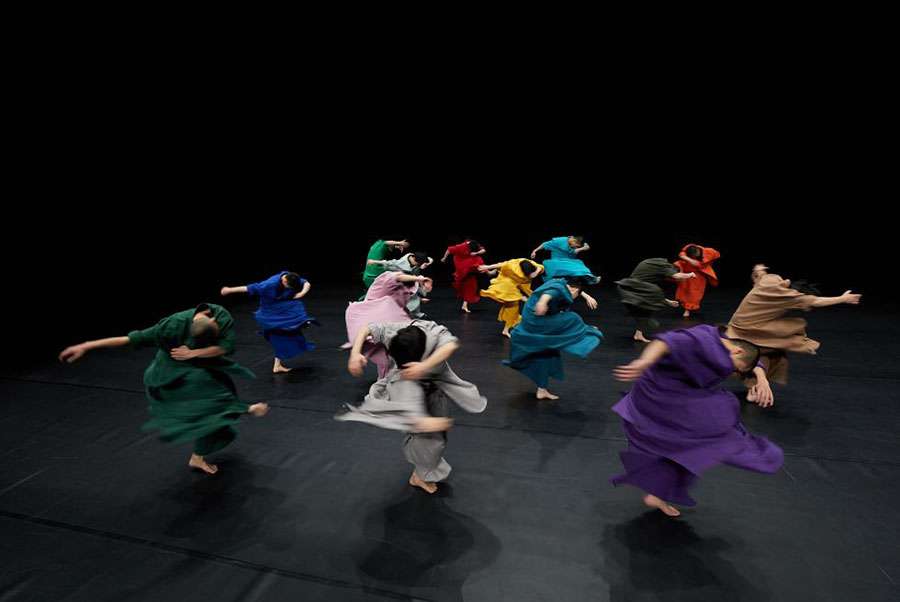 Sagunt a Escena invita al trance a través del gesto repetido de la compañía Tao Dance Theater