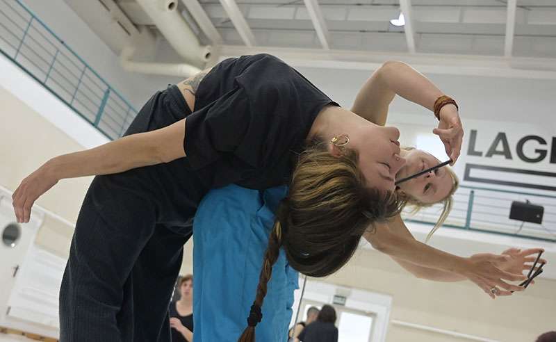 Espai LaGranja y AVED se unen para profesionalizar la gestión de la danza con el taller online «Faro Cultural»