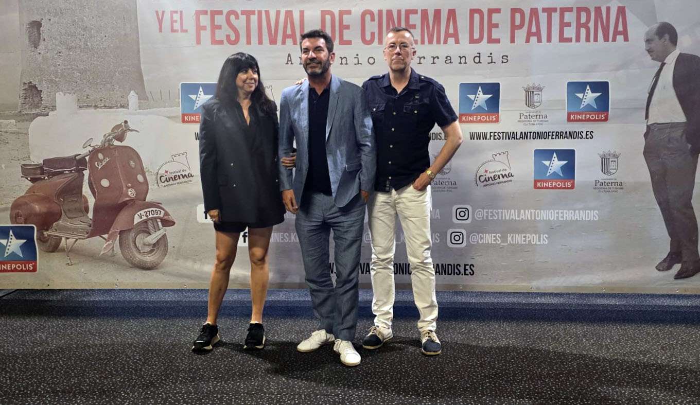 ARTURO VALLS, FICHAJE ESTRELLA DE LA NUEVA ENTREGA DE “LOS FUTBOLÍSIMOS”: “MI PERSONAJE ES EL TÍPICO CRETINO”