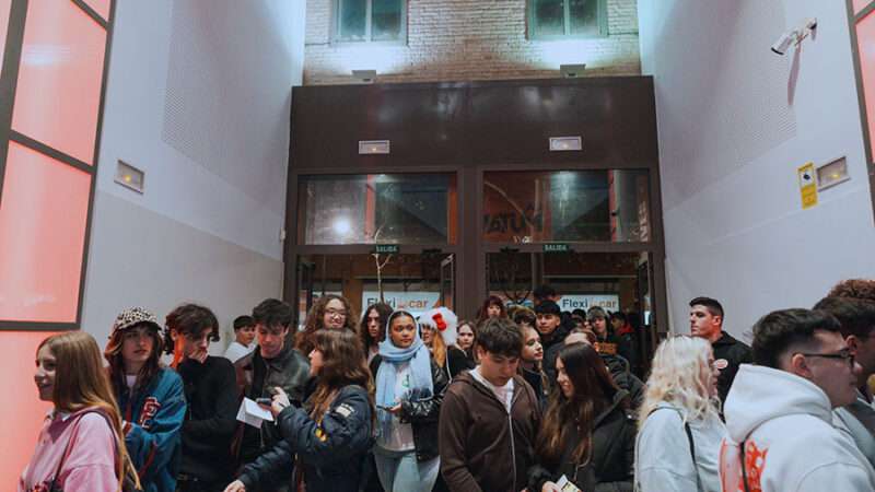 Teo Lucadamo, Azuleja y Cabiria protagonizan una noche ecléctica de conciertos en La Mutant