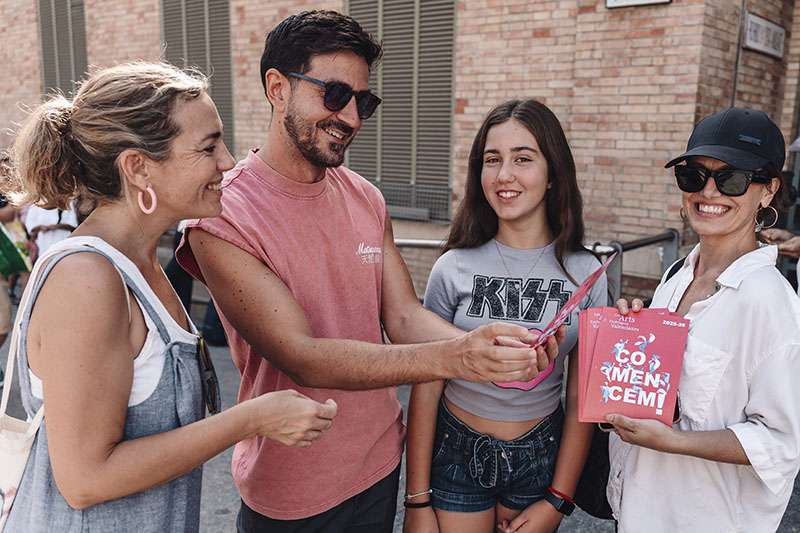 València y Alicante se transforman en un gran escenario urbano con ‘Les arts escèniques valencianes… COMENCEM!’